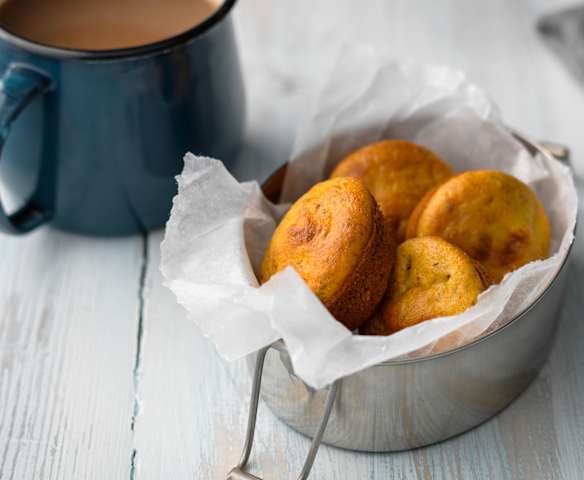 Mini muffin alle carote, mele e semi di chia