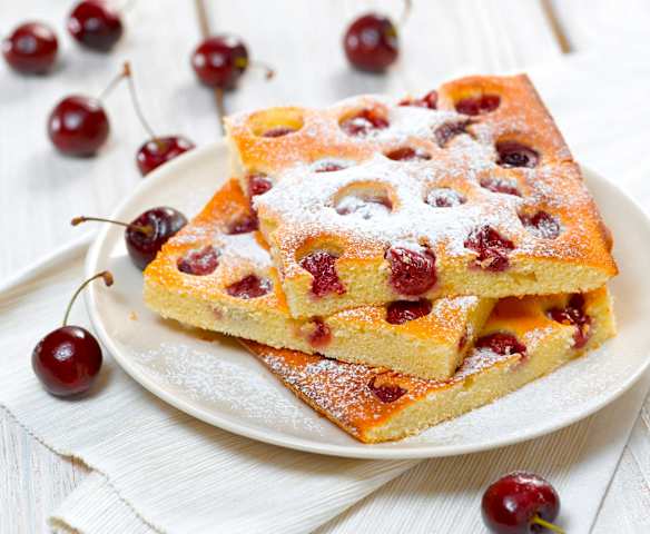 Bublanina s třešněmi