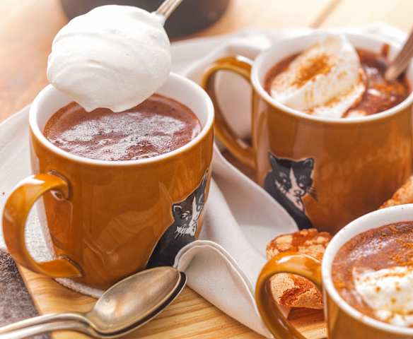 Chocolat chaud courge, épices et chantilly