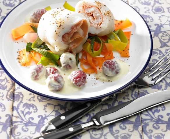 Fischrouladen mit Gemüse-Bandnudeln