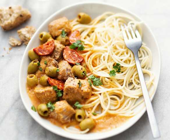 Sauté de porc au chorizo et olives vertes