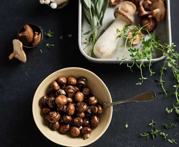 Funghi insaporiti (300 g)