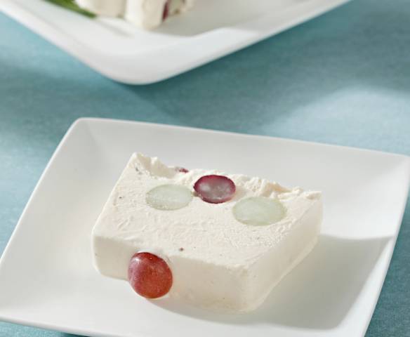 Helado de uvas al laurel