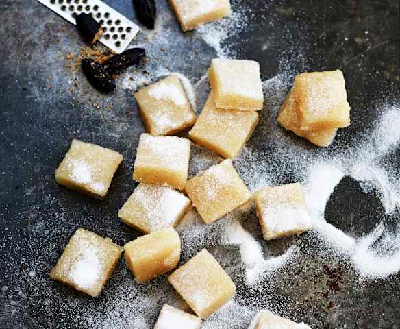 Pâtes de poires à la fève tonka