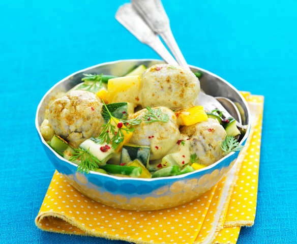 Boulettes de poissons épicées, curry de légumes du soleil