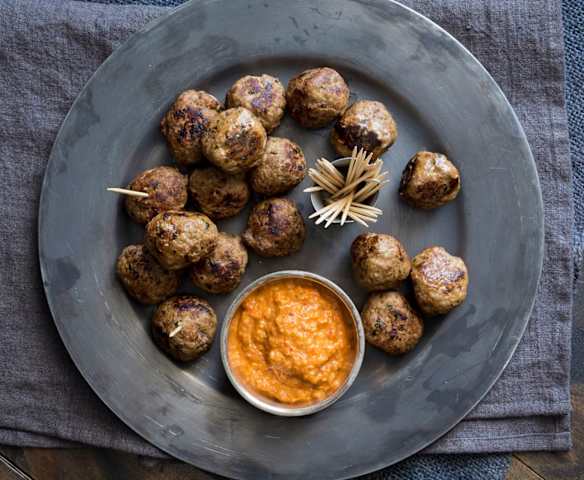 Meatballs with Romesco sauce Meatballs with Romesco sauce