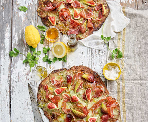 Piza rápida de figo e presunto Piza rápida de figo e presunto