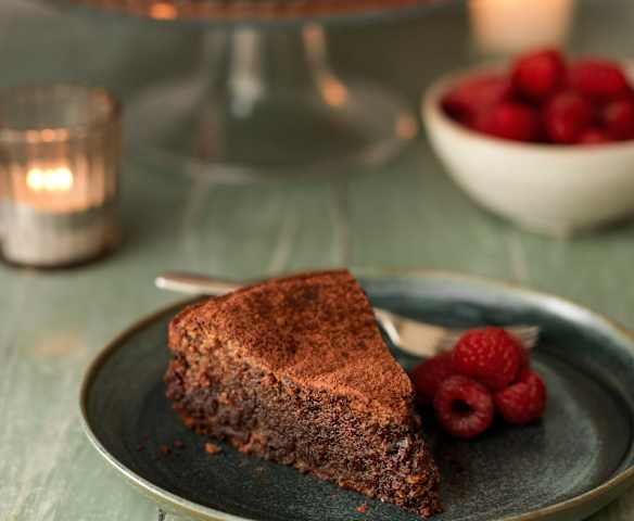 卡布里黑巧克力杏仁蛋糕