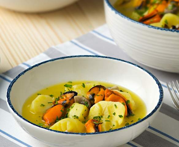 Guiso de patatas con mejillones