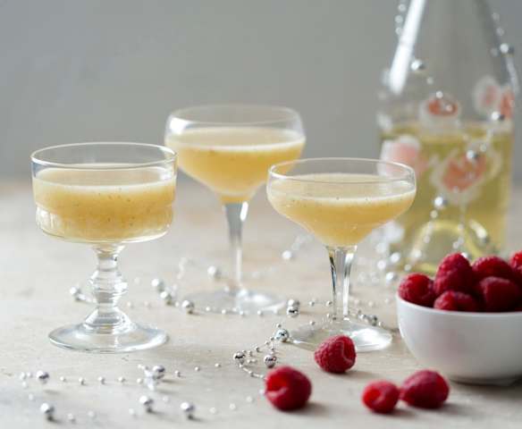 Lychee sorbet cocktail Lychee sorbet cocktail