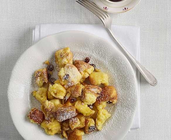 Kaiserschmarrn (crêpe sucrée aux raisins secs)