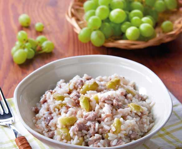 Risotto con salsiccia e uva