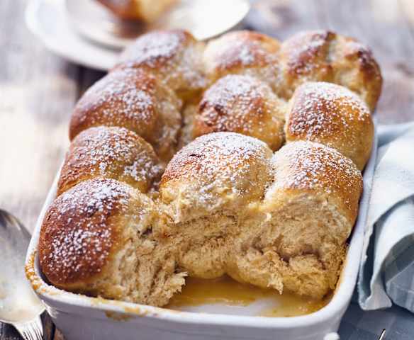 Vanille-Buchteln mit Mirabellen Vanille-Buchteln mit Mirabellen