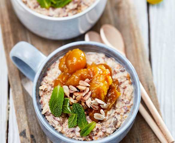 Overnight Oats mit Mirabellenkompott