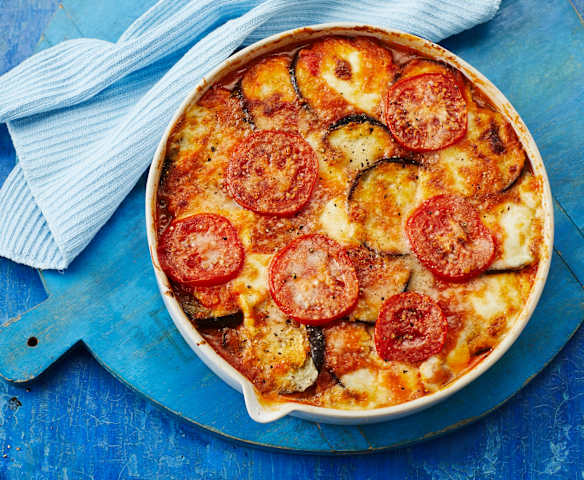 Auberginen-Auflauf mit Tomaten-Sugo