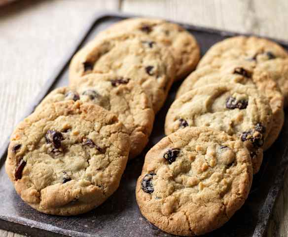 Kokos-Sauerkirsch-Cookies