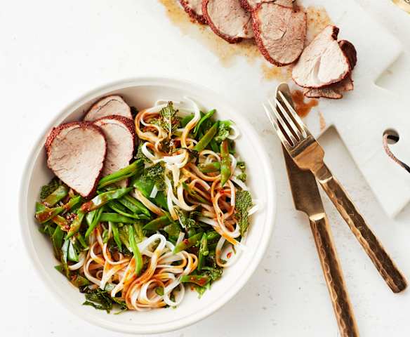 Tandoori-Schweinefilet auf Glasnudelsalat