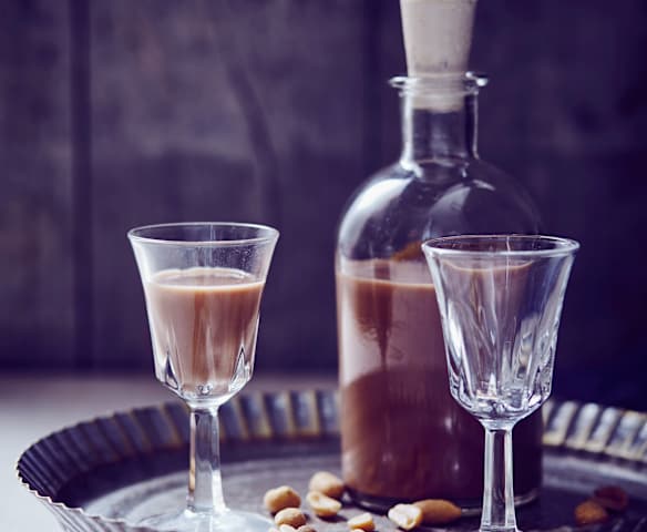 Erdnuss-Karamell-Likör