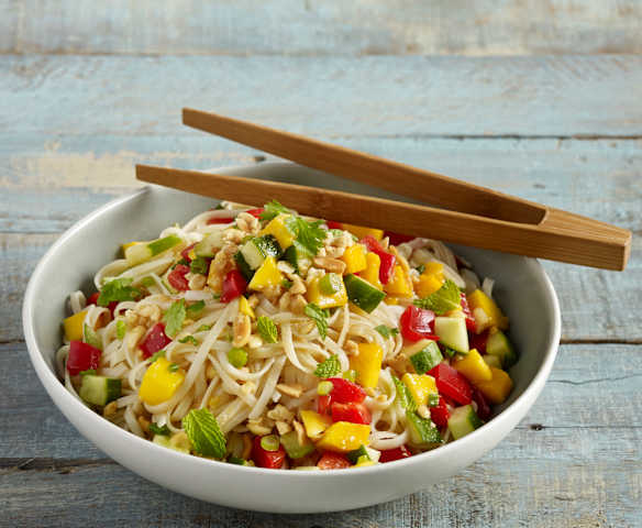 Thai Peanut Crunch Salad