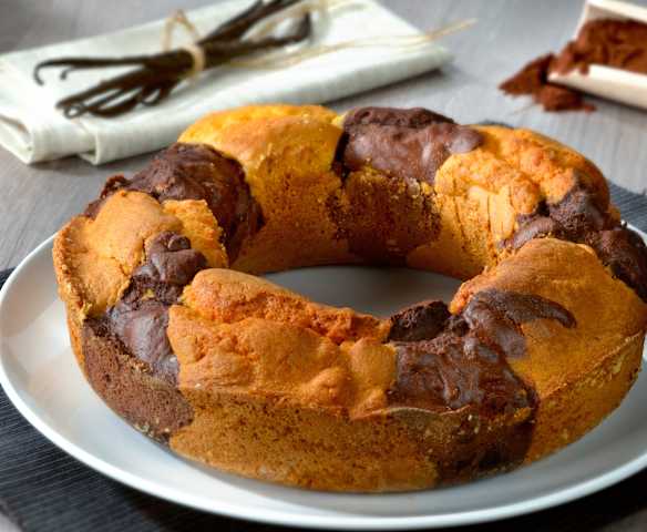 Ciambella vaniglia e cioccolato