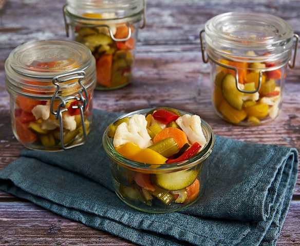 Giardiniera in agrodolce sottovuoto Giardiniera in agrodolce sottovuoto