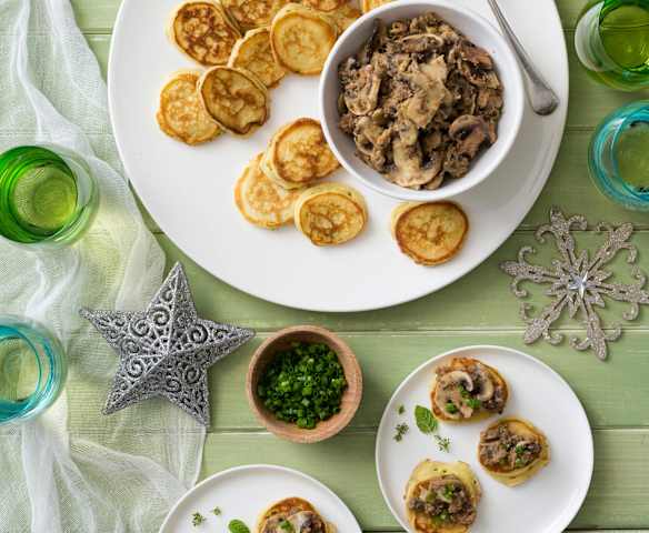 Mini chive pikelets with mushrooms Mini chive pikelets with mushrooms