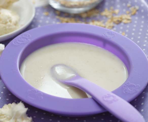 Květáková polévka s vločkami