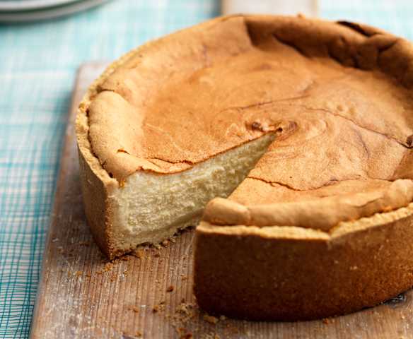 Baked Vanilla Cheesecake