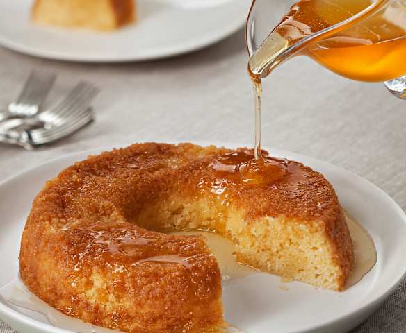 Bizcocho al vapor con almíbar de limón