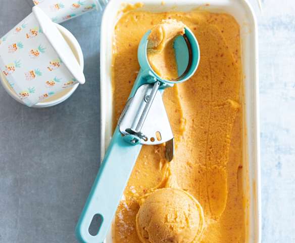 Glace à l'abricot