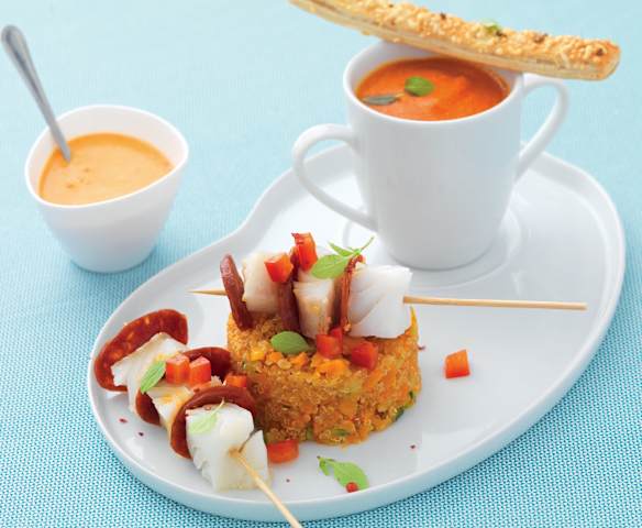 Brochettes de cabillaud et chorizo, quinoa aux légumes et velouté poivron feta (Plaisir) Brochettes de cabillaud et chorizo, quinoa aux légumes et velouté poivron feta (Plaisir)