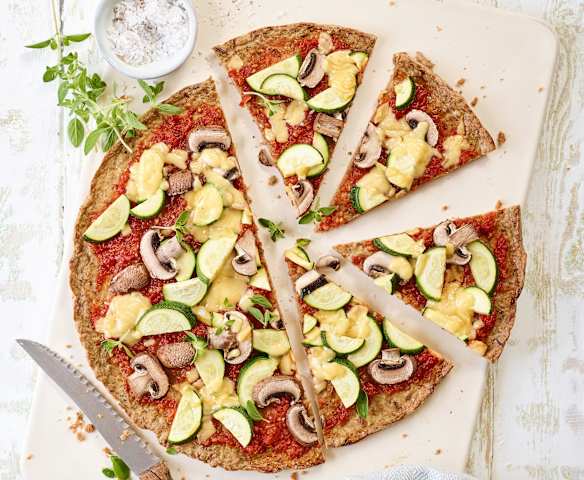 Pizza con base de atún Pizza con base de atún