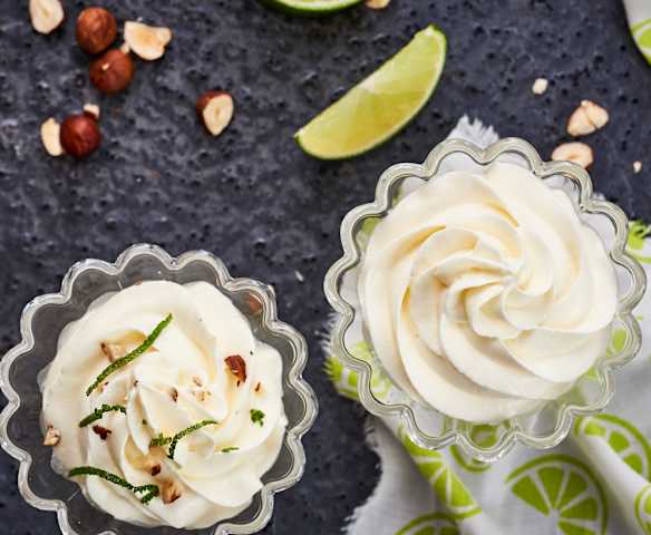 Crème fouettée citron vert-noisette