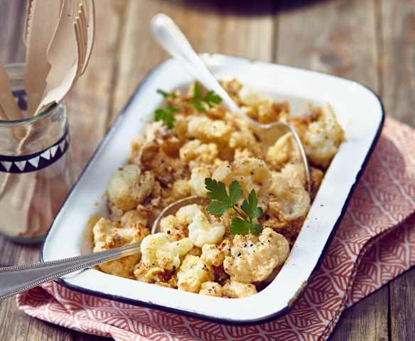 Blumenkohl-Dattel-Salat