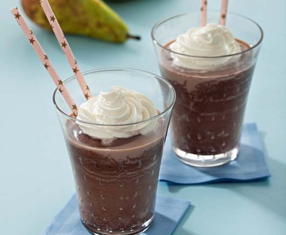 Batido de pera y helado de chocolate Batido de pera y helado de chocolate