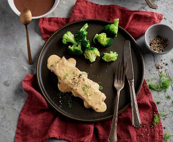Menù: Salmone con salsa all'aneto, broccoli e riso; Dessert al cioccolato (Bimby Friend) Menù: Salmone con salsa all'aneto, broccoli e riso; Dessert al cioccolato (Bimby Friend)
