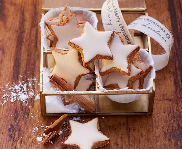 Étoiles à la cannelle