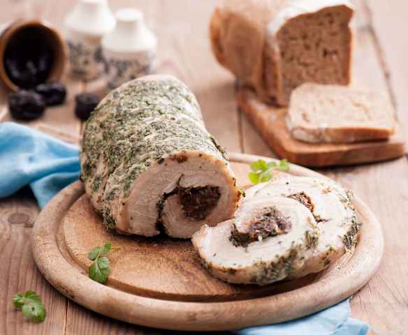 Rolada z boczku z daktylami na Varomie