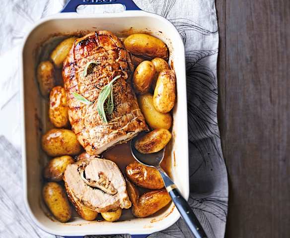 Rôti de veau farci aux herbes et aux champignons