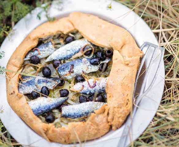 Tarte aux sardines et aux olives