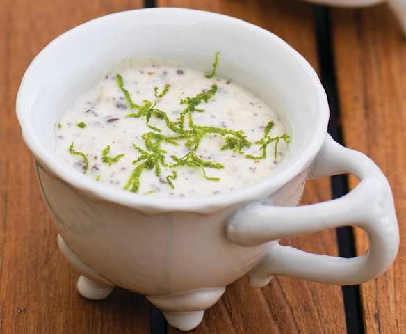 Mousse de lima com chocolate