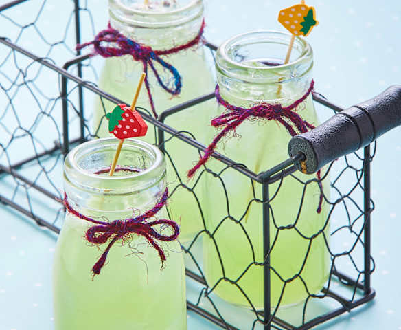 Agua de pepino y limón