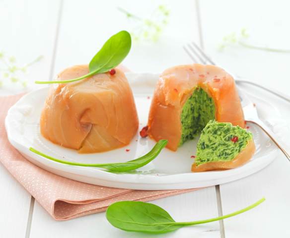 Dariole de saumon fumé aux épinards frais