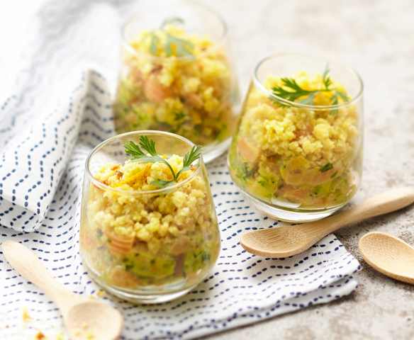 Verrines au tartare de saumon, moutarde douce et agrumes