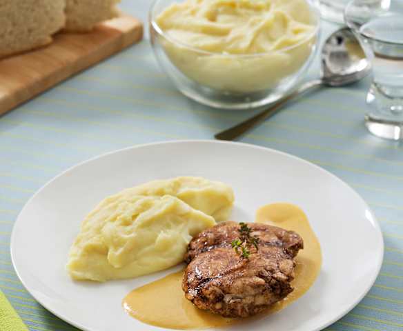 Pollo con salsa de melocotón