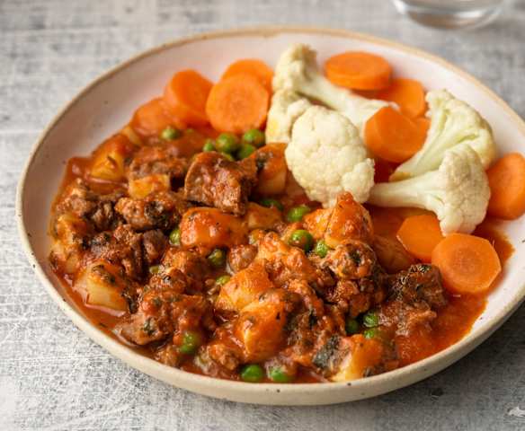 Minted Lamb Casserole with Steamed Vegetables Minted Lamb Casserole with Steamed Vegetables