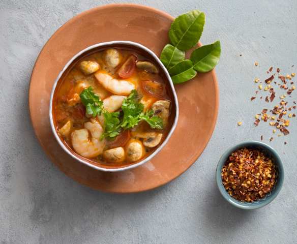 Tom yum goong (hot and sour soup)