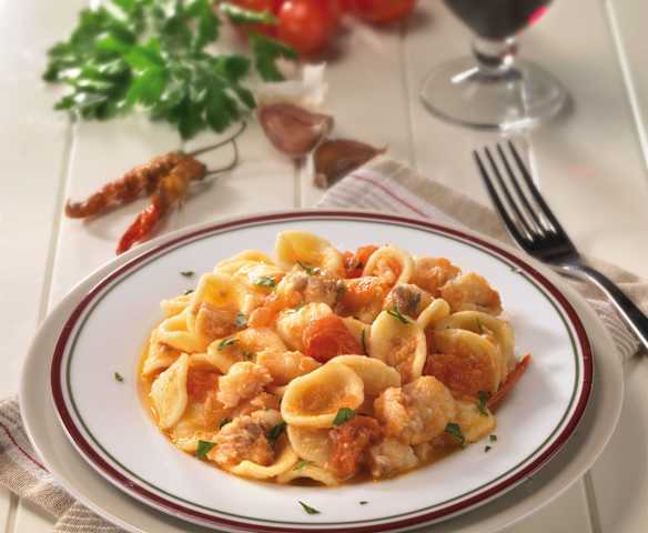 Scorze di mandorla alla rana pescatrice