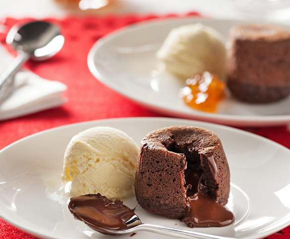 Volcán de chocolate al vapor para dos