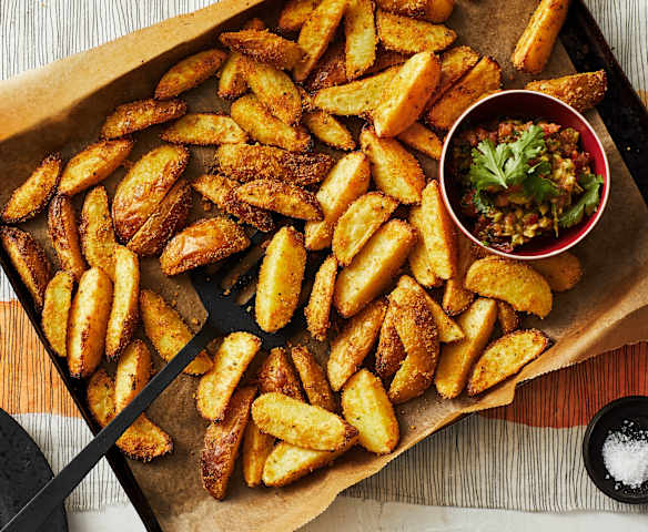 Kartoffelspalten mit Guacamole
